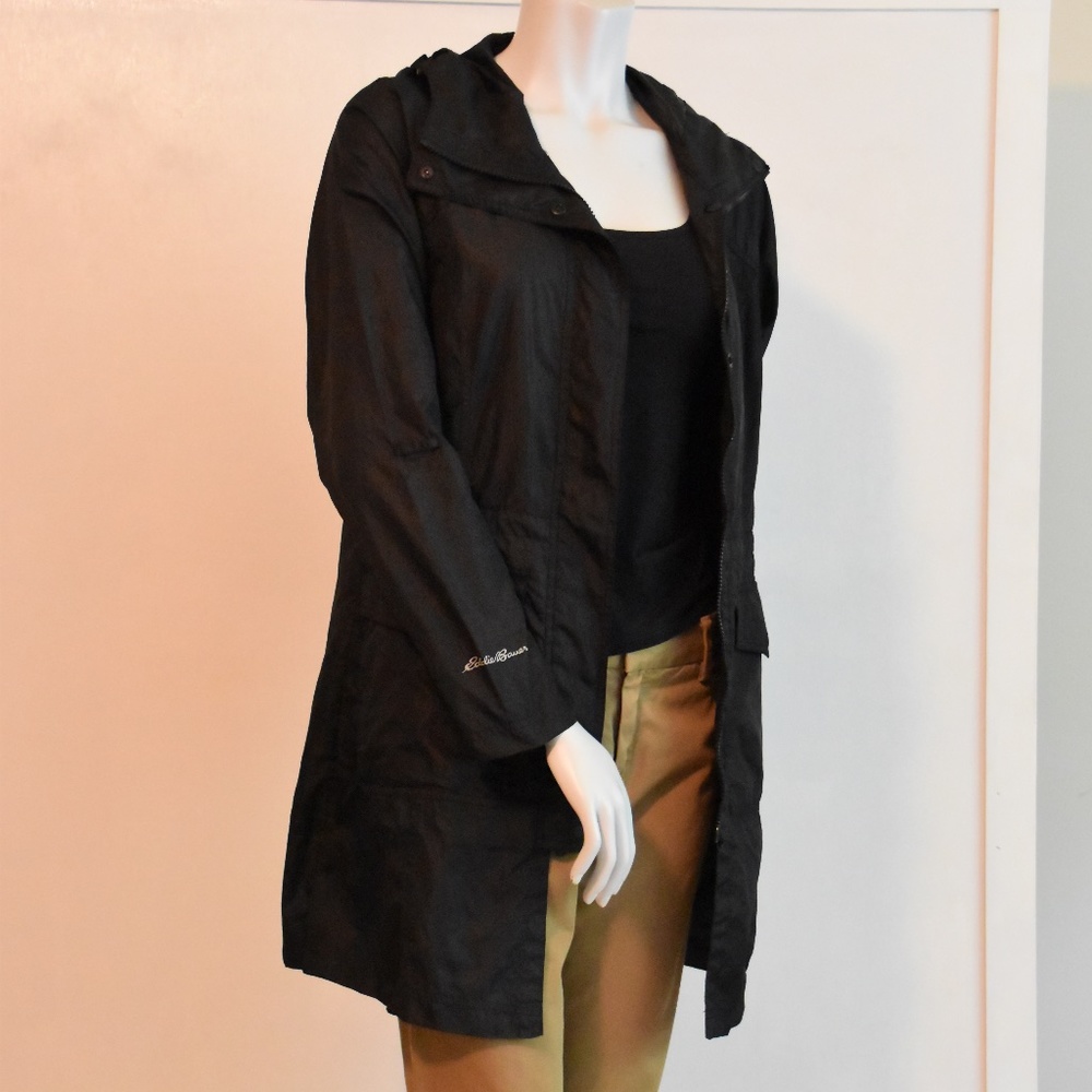 EUC EDDIE BAUER TRAVEX S BLACK RAIN COAT